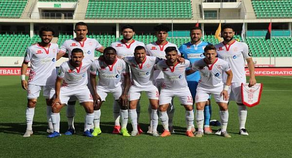 كأس الكونفدرالية الإفريقية.. حسنية أكادير يتأهل لنصف النهاية بفوزه على النصر الليبي 2-0