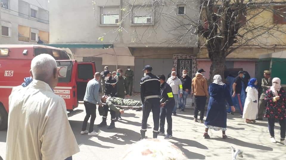 مستفيد من عفو ملكي يفتك بقائد و أعوان سلطة بالقنيطرة !