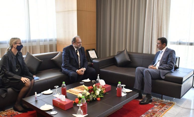 محمد عبد النباوي يتدارس مع وزير العدل الفرنسي سبل تعزيز ”التعاون القضائي“ بين البلدين