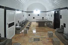 المغرب.. السلطات العمومية تقرر إغلاق الحمامات بكافة مدن المملكة إلى أجل غير مسمى