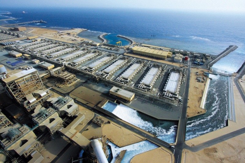 المغرب يُخطط لبناء أكبر محطة لتحلية مياه البحر في العالم