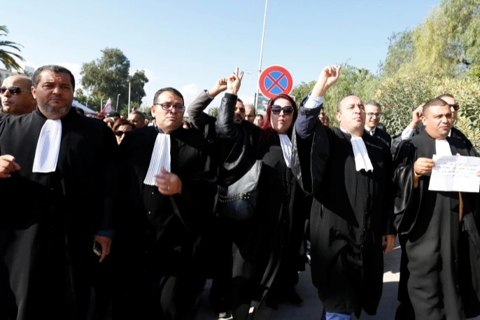 المحامون يحتجون ضد تسجيل صوتي أساء لمهنتهم