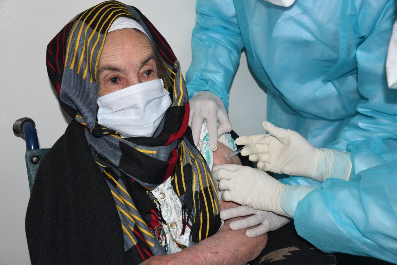 المغرب يقرر اعتماد جرعة رابعة من اللقاح المضاد لفيروس كورونا