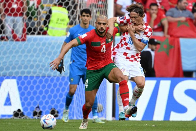 مدرب ليفربول يضغط على إدارة النادي للتعاقد مع الدولي المغربي سفيان أمرابط لاعب فيورنتينا الإيطالي في الميركاتو الشتوي