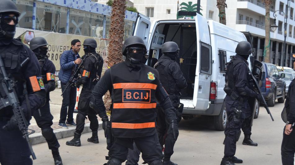 في عملية هي الأضخم على الإطلاق بالمملكة.. الأمن المغربي يعتقل 50 متطرفا بعدة مدن ويحجز كميات كبيرة من الأسلحة