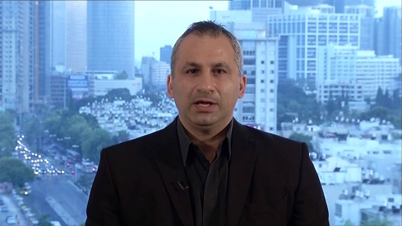صحافي إسرائيلي بارز يصفع نظام الكابرانات والبوليساريو: شجعنا 