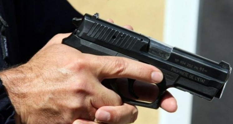 موظف شرطة بخريبكة يستعمل سلاحه الوظيفي لتحييد خطر شخص في حالة تخدير متقدمة