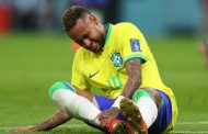 صدمة للهلال السعودي.. إصابة النجم البرازيلي نيمار بقطع في الرباط الصليبي