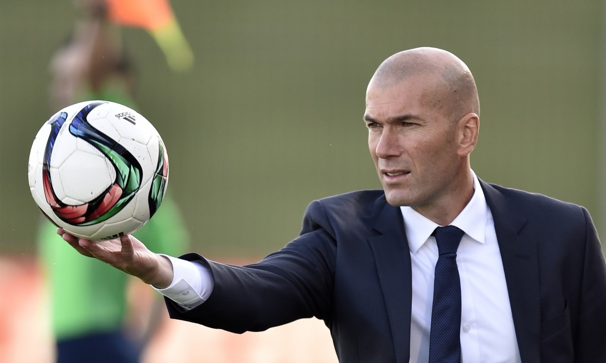 زين الدين زيدان يرفض تدريب المنتخب الجزائري