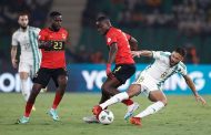 كأس أمم إفريقيا بالكوت ديفوار 2023.. منتخب أنغولا يُجبِر الجزائر على التعادل (1-1)