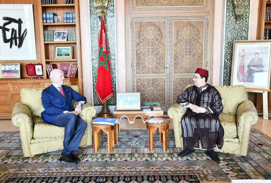 بوريطة يستقبل دي ميستورا بالرباط ويذكره بثوابت موقف الرباط من قضية الصحراء المغربية.. 