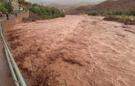 أمطار طوفانية رغم قطعها للطرقات فإنها أعادت الحياة إلى الوديان التي توقف جريانها لسنوات عدة بسبب الجفاف بجهة درعة تافيلالت