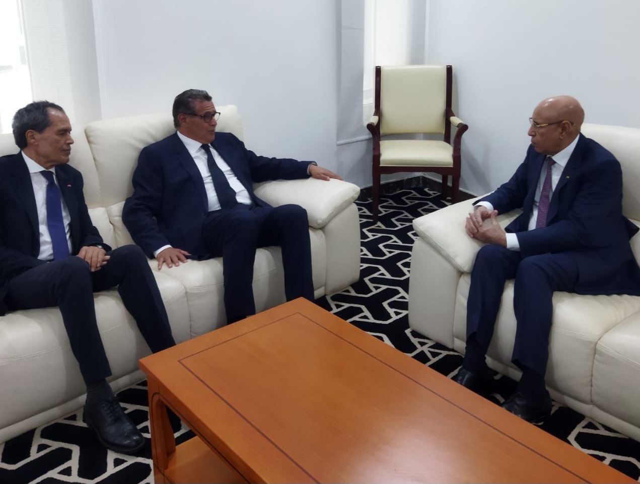 الرئيس الموريتاني محمد ولد الشيخ الغزواني يستقبل أخنوش ويؤكد رغبته في تعزيز علاقات بلاده مع المغرب