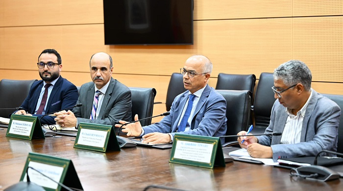 رجال التعليم يطالبون بنموسى بتنفيذ مخرجات اتفاق الحوار الاجتماعي