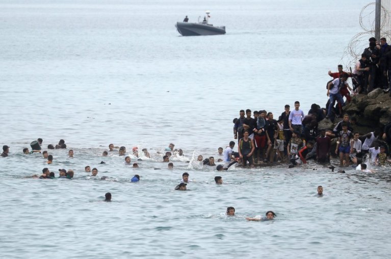 الحكومة تعلن تقديم 152 شخصا أمام العدالة بتهمة التحريض على الهجرة الغير النظامية