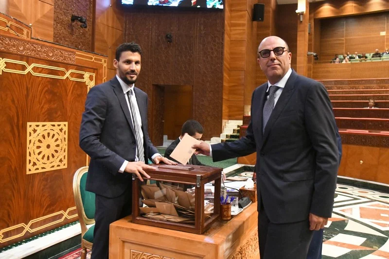 رسميا.. انتخاب محمد ولد الرشيد نجل حمدي ولد الرشيد رئيسا جديدا لمجلس المستشارين