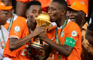 تتويج منتخب كوت ديفوار رجال ونيجيريا للسيدات بجائزة 