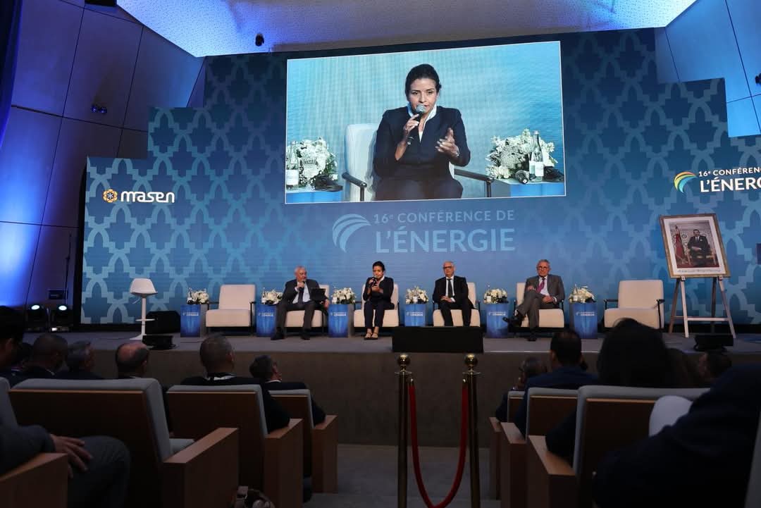 بنعلي تعلن إطلاق طلب اهتمام لإنشاء أول محطة لاستقبال الغاز الطبيعي المسال بالناظور