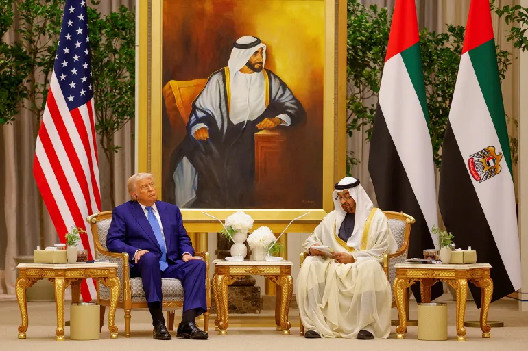 ترامب يختتم جولته الخليجية من أبو ظبي بلقاء مع الشيخ محمد بن زايد