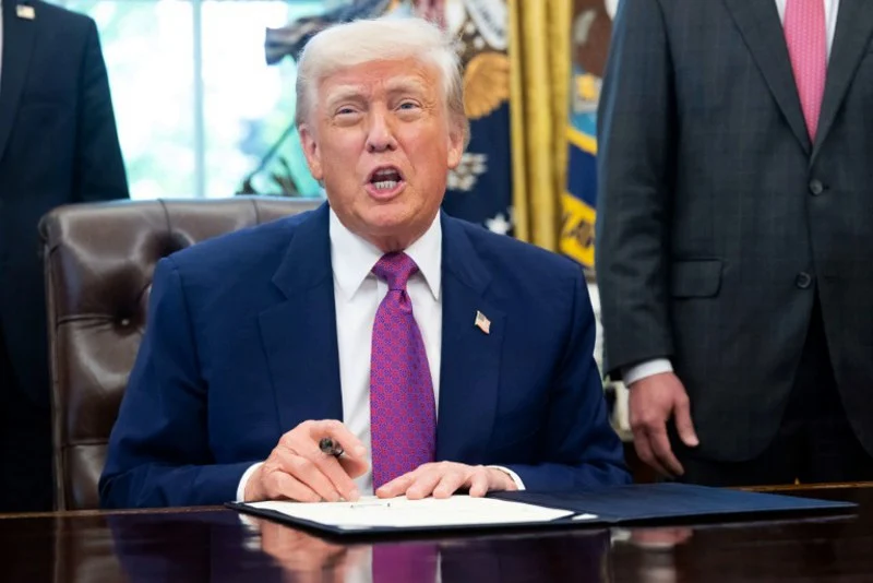 ترامب يرفع التعرفات الجمركية الجديدة على جميع الدول إلى 15 في المائة