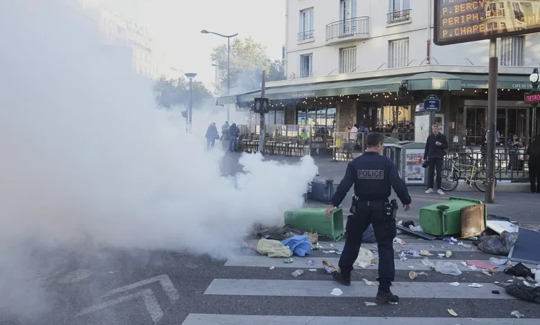 احتجاجات واسعة واعتقالات في فرنسا عقب دعوات لـ