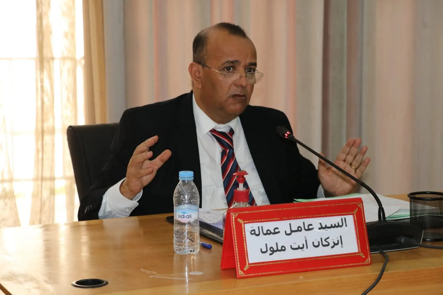 وزارة الداخلية توقف عامل إنزكان آيت ملول بعد رصد اختلالات في التدبير