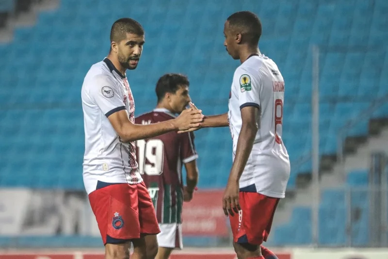 أولمبيك آسفي يحجز مكانه في دور المجموعات من كأس الكونفدرالية الإفريقية لأول مرة في تاريخه