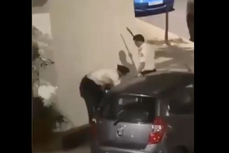 المديرية العامة للأمن الوطني تفتح تحقيقاً مع شرطيين بزيهما النظامي بعد تداول فيديو مثير للجدل