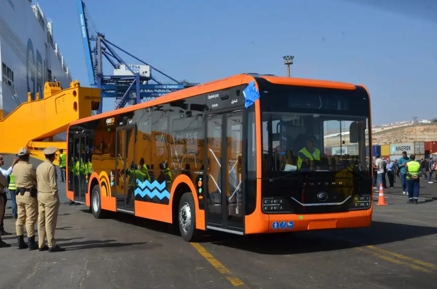 وصول 70 حافلة جديدة للنقل الحضري العمومي إلى ميناء أكادير