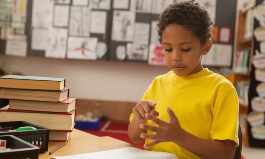 دراسة.. استخدام الأصابع في الحساب مؤشر على التفوق لا الضعف