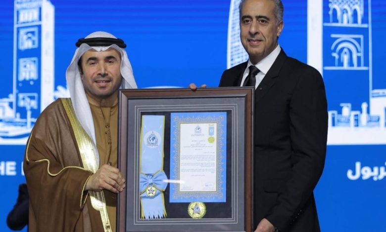 الأنتربول يوشح السيد عبد اللطيف حموشي بأرفع وسام تقديراً لجهوده الدولية