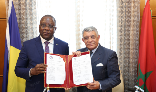 المحكمة الدستورية للمملكة والمجلس الدستوري التشادي يوقعان على 