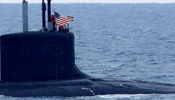 تصعيد خطير في المحيط الهندي.. غواصة أمريكية تغرق فرقاطة إيرانية وسقوط عشرات المفقودين