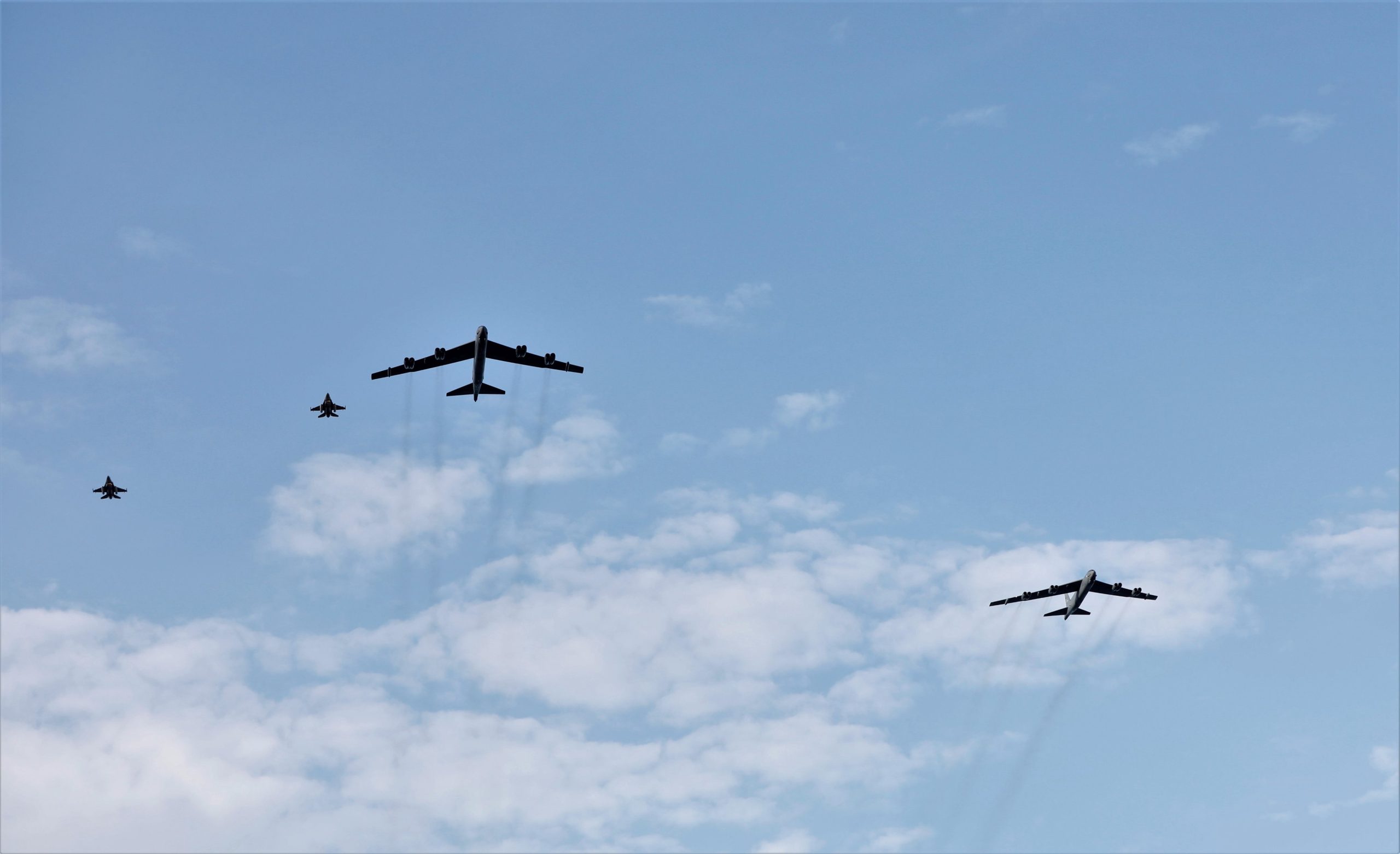 قائد أفريكوم: التحليق العسكري فوق سماء المغرب رسالة ردع والتزام أمريكي بالأمن الإقليمي