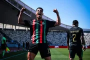 الجيش الملكي ينفرد بصدارة البطولة الاحترافية مؤقتا بعد فوزه على ضيفه الوداد الرياضي