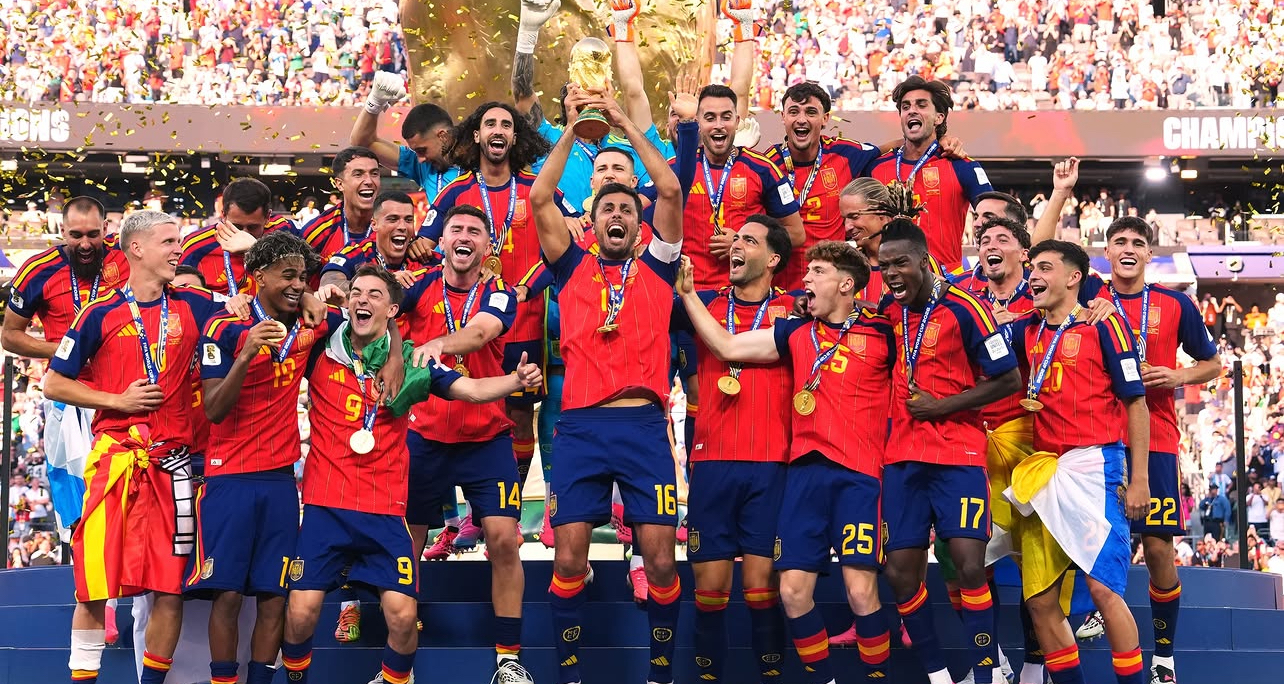 مونديال 2026.. المنتخب الإسباني لكرة القدم يرفع كأس العالم للمرة الثانية في تاريخه (صور)
