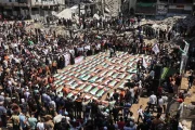 جنازة مهيبة لـ112 فردا من عائلة واحدة بمدينة غزة بعد ثلاثة أعوام تحت الركام