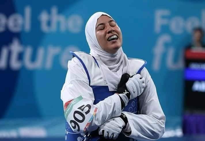 بطلة العالم للشباب في رياضة التايكواندو فاطمة الزهراء أبوفارس.. 