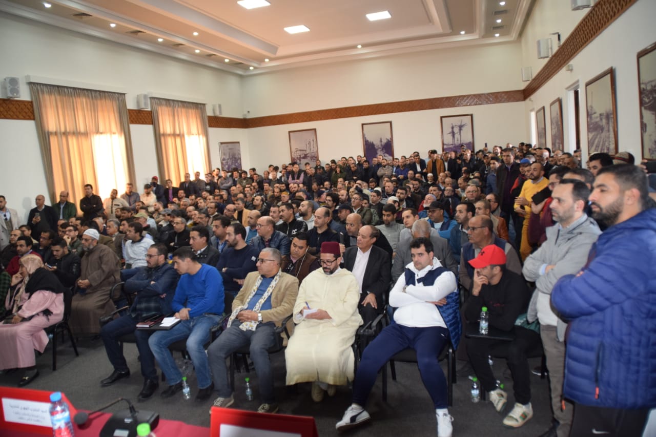 تجار ومستوردي مدينة الدار البيضاء ينظمون لقاء تواصليا حول موضوع: 