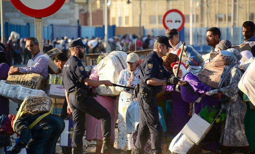 الجمارك المغربية.. إغلاق معابر سبتة ومليلية المحتلتين في وجه التهريب ومرور السلع هو قرار نهائي