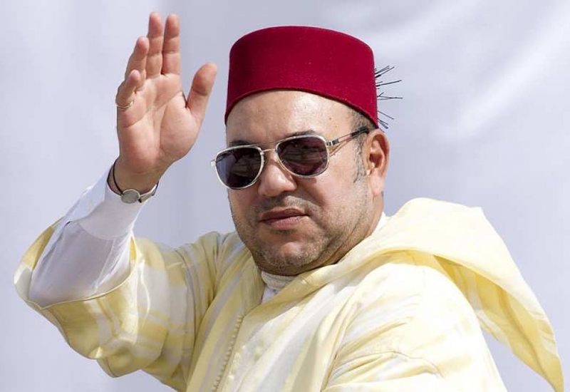 جلالة الملك يساهم ب200 مليار سنتيم لدعم الصندوق الخاص بتدبير جائحة 