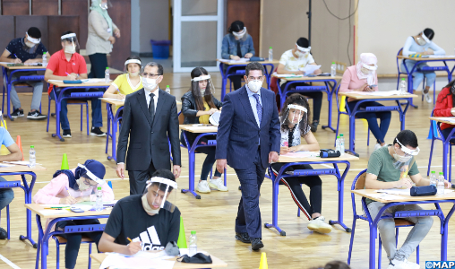 رئيس الحكومة.. بؤر كورونا طبيعية.. وارتفاع الإصابات « مكيخلعناش »