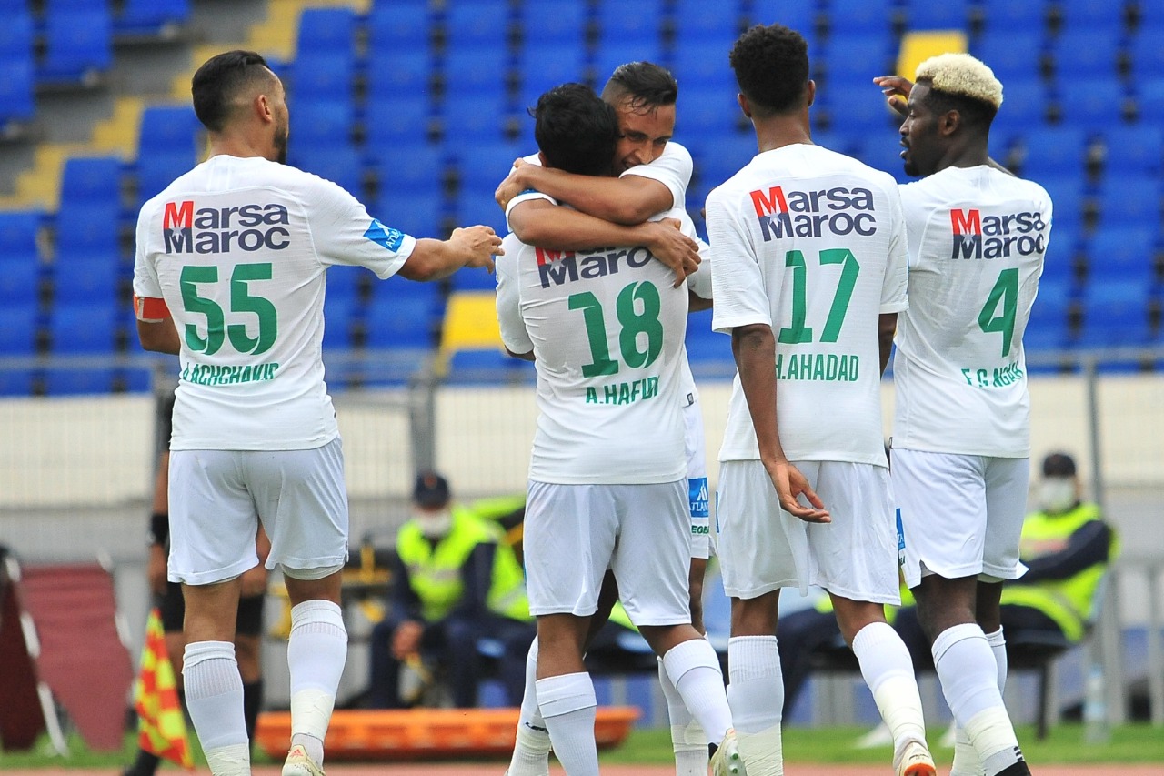 الرجاء يفوز على أولمبيك آسفي وينتزع صدارة الترتيب