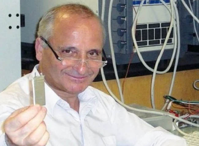 العالم رشيد اليزمي يُمهِل المغرب 75 يوما لعرض اختراعه قبل تقديمه لدول أجنبية
