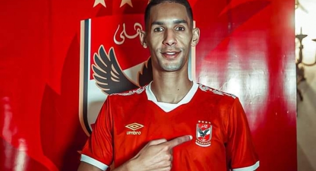 كرة القدم .. بدر بانون يوقع رسميا للأهلي المصري لأربعة مواسم