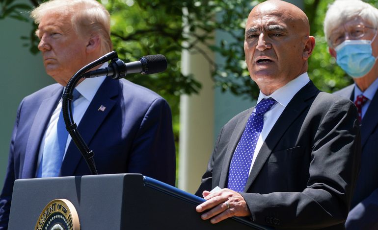 منصف السلاوي: من المرجح أن يحظى العالم بلقاحين وعلاجين لكورونا قبل نهاية 2020