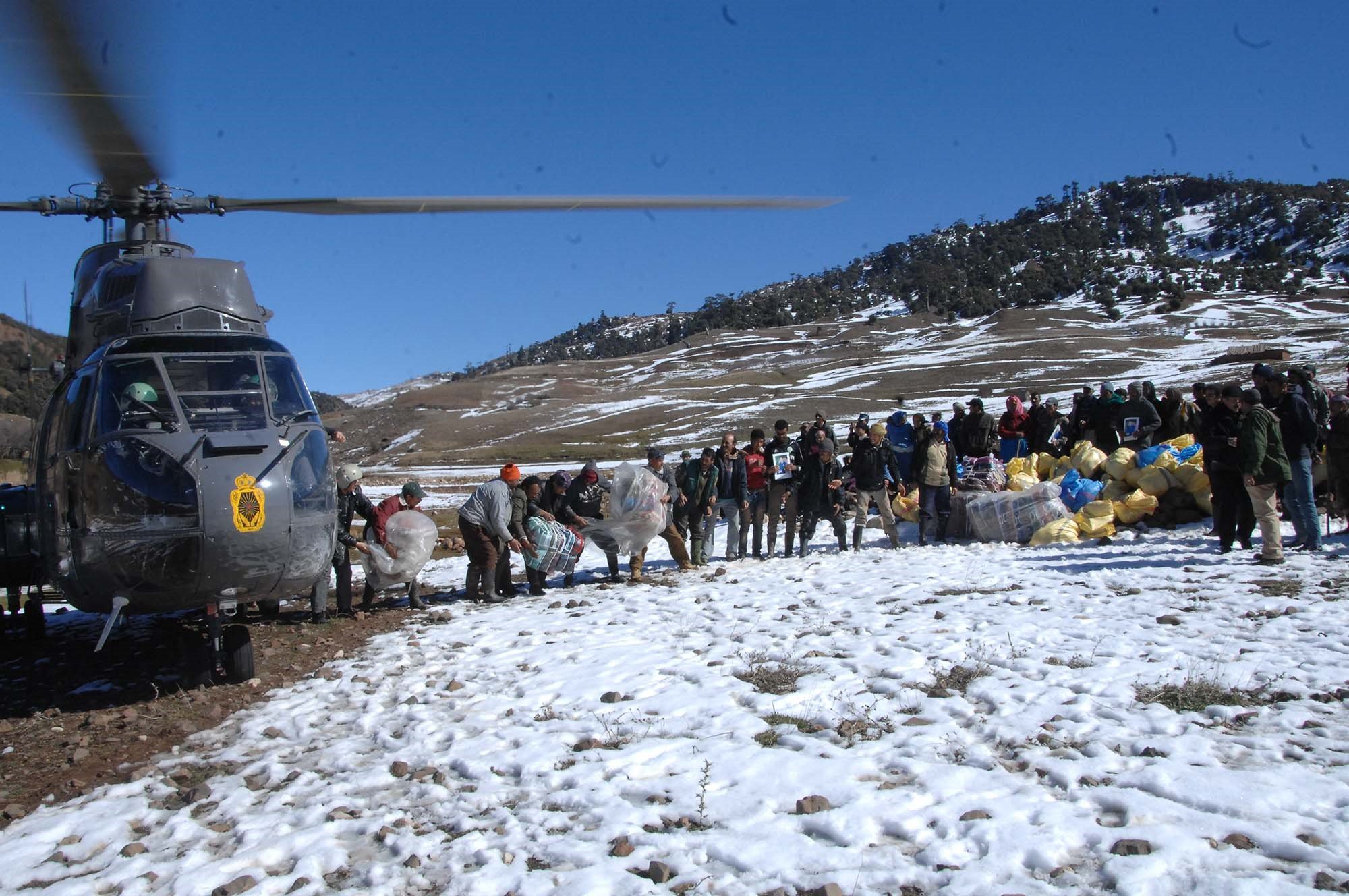 القوات المسلحة الملكية تتعبأ لتقديم الإغاثة والمساعدة للسكان المتأثرين بموجة البرد