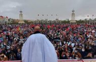 الآلاف من ساكنة العيون المغربية يحتشدون احتفالا بالنصر الديبلوماسي المغربي في قضية الصحراء