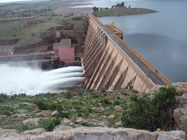 ارتفاع الموارد المائية بعدد من سدود المملكة خلال الـ 24 ساعة الماضية