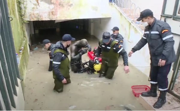 مطالب بمحاسبة المسؤولين عن قنوات الصرف الصحي بطنجة التي أغرقت مصنع 